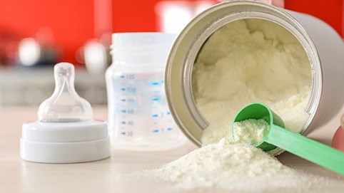 Mỹ công bố phát hiện thạch tín và chì trong sữa cho trẻ em, Abbott và Mead Johnson phản ứng