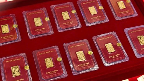 Giá vàng hôm nay 11/3: Vàng nhẫn vượt 186 triệu/lượng