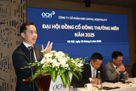 One Capital Hospitality (OCH) gia hạn tổ chức ĐHĐCĐ 2026, cổ phiếu vẫn trong diện cảnh báo do lỗ lũy kế