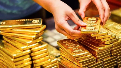 Giá vàng hôm nay ngày 15/3: Vàng trong nước đồng loạt lao dốc, giảm 1 triệu đồng/lượng