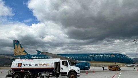 Bộ Xây dựng đề xuất giảm thuế xăng dầu, tiếp tục hạ thuế, phí hỗ trợ doanh nghiệp vận tải