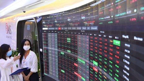 Chứng khoán hôm nay 18/3/2026: ‘Xanh vỏ, đỏ lòng’, VN-Index đảo chiều cuối phiên