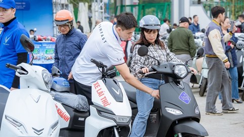 Xe máy điện VinFast lập kỷ lục doanh số chưa từng có