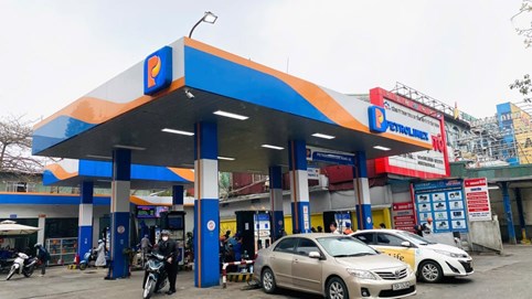 Petrolimex: Lợi nhuận “lao dốc”, doanh thu quý 1 mất ngàn tỷ vì giá dầu giảm