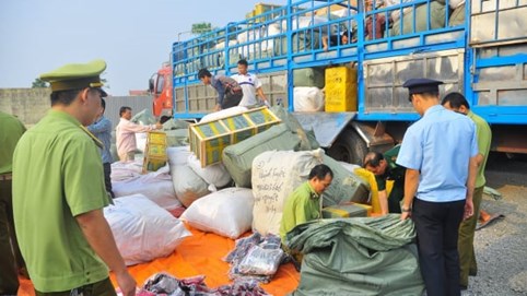 Thủ tướng yêu cầu mở đợt cao điểm chống buôn lậu, gian lận thương mại