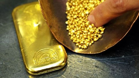 Giá vàng trong nước lao dốc, mất mốc 70 triệu đồng/lượng