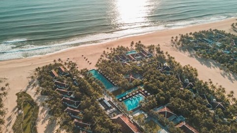 Sau vụ rắn bò vào phòng khách VIP, Four Seasons The Nam Hai Resort thay giám đốc