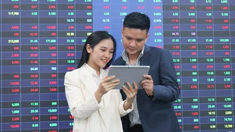 Cổ phiếu tăng gấp đôi sau 8 phiên, Đầu tư Sao Thăng Long lên tiếng