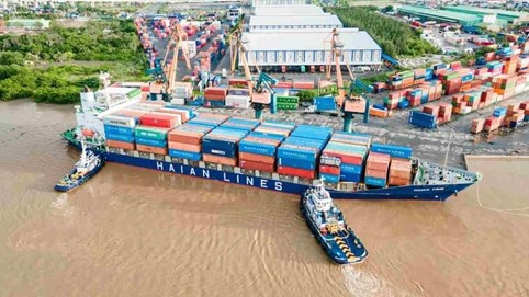 Khối ngoại mạnh tay chốt lời, cổ phiếu HAH trượt dài khỏi vùng đỉnh