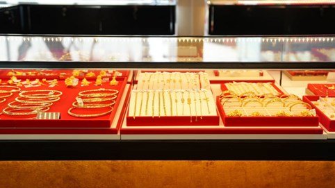 Giá vàng hôm nay 12/6: Bất ngờ vọt tăng trở lại