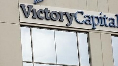 5 nhà đầu tư mua 100 triệu cổ phiếu Victory Capital (PTL) với giá gấp đôi thị trường
