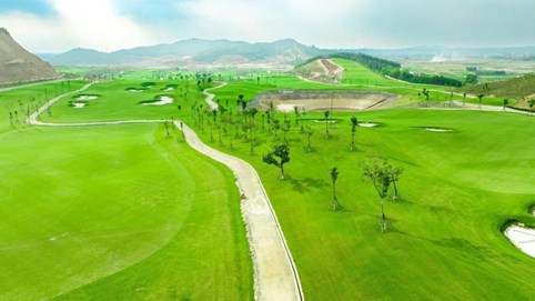 2.156 tỷ làm Sân golf Cồn Vành, Đô thị Hoàng Huy tiềm lực thế nào?