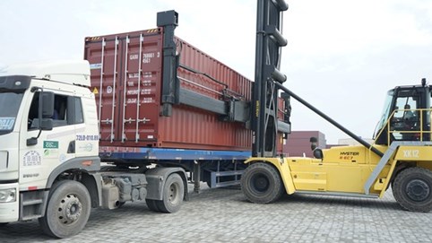 Hãng cho thuê container hàng đầu thế giới nhận lô sản phẩm đầu tiên từ Hòa Phát