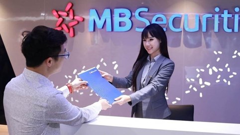 MBS: Dư nợ vay margin cao kỷ lục, lãi ròng quý II vẫn đi ngang