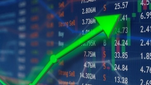 Cổ phiếu ngân hàng bứt phá, VN-Index tăng hơn 5 điểm