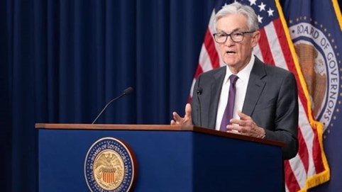 Fed giữ nguyên lãi suất bất chấp áp lực từ ông Trump
