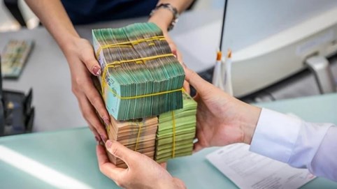 Top 10 ngân hàng huy động tiền gửi nhiều nhất nửa đầu 2025