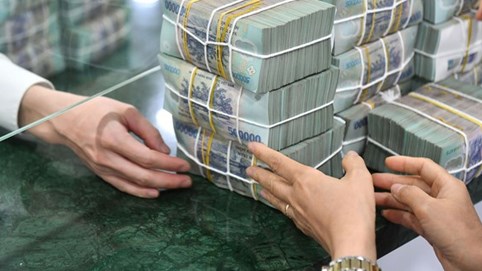 Soi thu nhập sếp lớn các công ty địa ốc mùa bão: Lãi ít, lỗ nhiều, lương vẫn cao chót vót