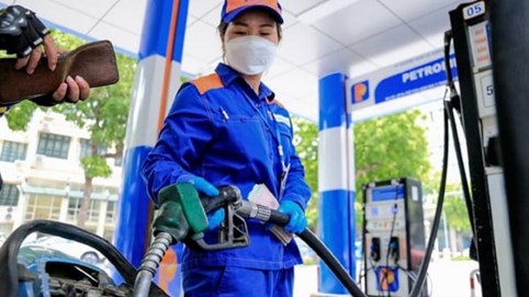 Giá xăng, dầu được dự báo giảm mạnh vào ngày mai