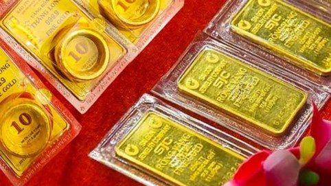 Giá vàng tiếp đà tăng, kỷ lục mới được thiết lập