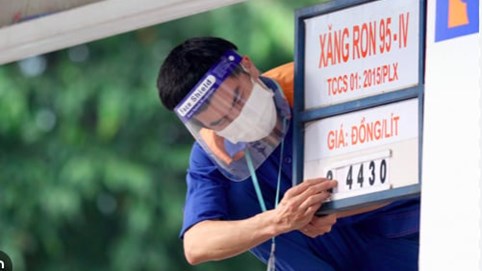 Giá xăng, dầu trong nước đồng loạt tăng