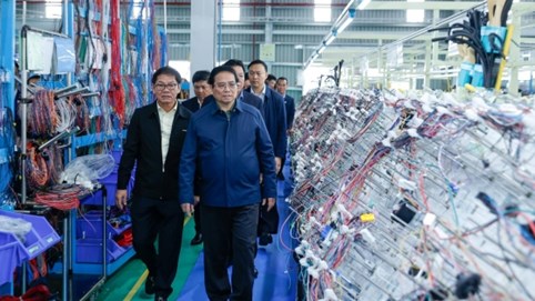 Tập đoàn THACO được đề nghị nghiên cứu, sản xuất toa tàu đường sắt tốc độ cao