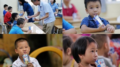 Vinamilk & Quỹ sữa cùng hơn 11.000 trẻ em khó khăn đón năm học mới