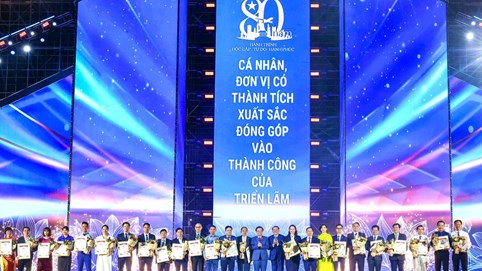 MIK Group lọt Top “Không gian trưng bày tiêu biểu” tại Triển lãm Thành tựu đất nước