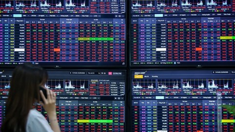 Thông qua quy chế rút ngắn thời gian niêm yết sau IPO