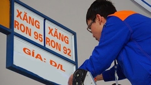 Giá xăng, dầu đồng loạt giảm đến hơn 1.000 đồng/lít