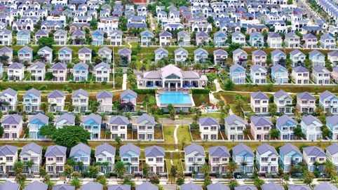 Bóc trần chiêu trò 'tạo sóng' bất động sản