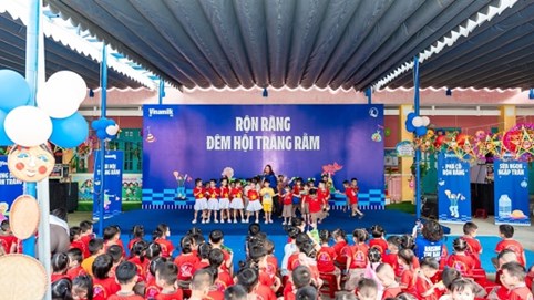 Vinamilk đồng hành mang Tết Trung thu đến hơn 10.000 trẻ em trên cả nước