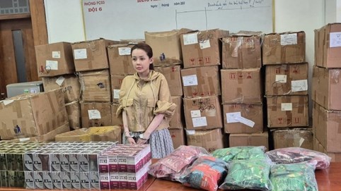 DJ Ngân 98 bị bắt về tội sản xuất buôn bán hàng giả