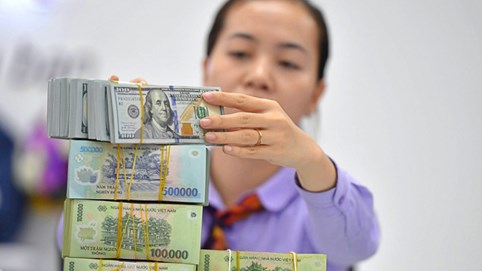 Giá USD ngân hàng tăng cao, tiến sát mốc 25.200 đồng