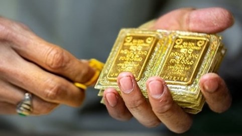 Giá vàng trong nước tiếp tục giảm sâu