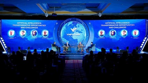 Nhà khoa học VinFuture: 'AI thông minh hơn là an toàn hơn'