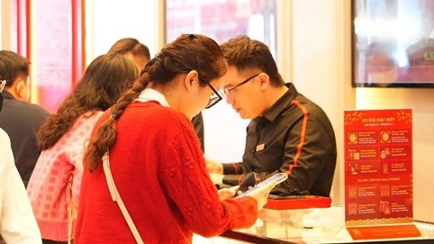 Giá vàng hôm nay 24/11: Dao động quanh ngưỡng 150 triệu/lượng