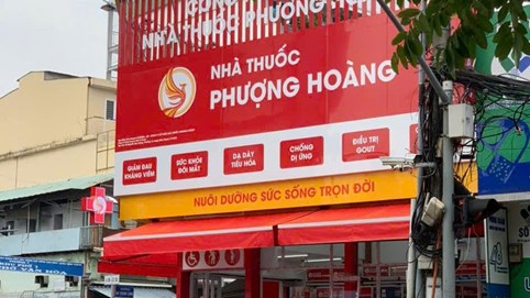 Nhà thuốc Phượng Hoàng: “Loạn” từ thuốc kê đơn đến chất lượng dược sĩ