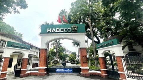 Nhà máy bia trăm tuổi trên 'đất vàng' Hà Nội làm ăn ra sao?