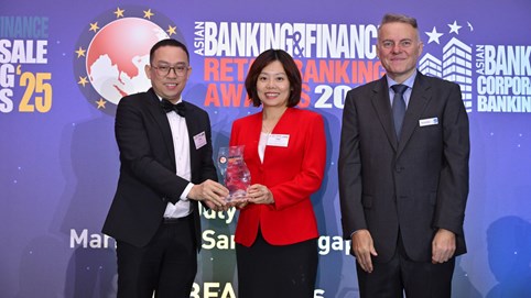 Techcombank được vinh danh “Ngân hàng bán lẻ nội địa tốt nhất Việt Nam 2025” 4 năm liên tiếp