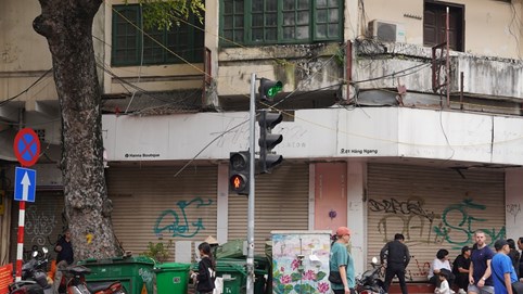 Làn sóng trả mặt bằng "bùng lên" trên nhiều tuyến phố ở Hà Nội