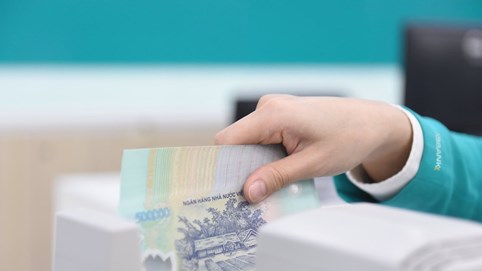 Searefico (SRF): Tổng Giám đốc lần đầu mua cổ phiếu giữa lúc doanh nghiệp âm dòng tiền hơn 177 tỷ, mới hoàn thành 16% kế hoạch lợi nhuận