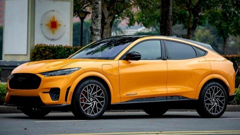 Ford triệu hồi hơn 270.000 xe đời mới do nguy cơ tự lăn bánh khi đang đỗ