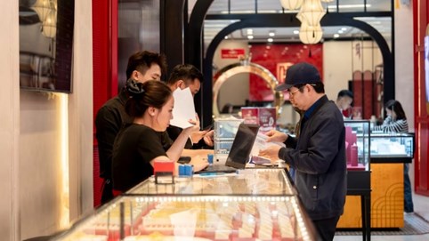 Giá vàng tuần qua: Vàng miếng tăng sốc, thiết lập kỷ lục mới