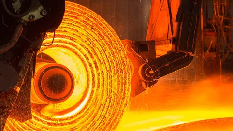 Giá thép hôm nay 30/12: Quặng sắt thế giới tăng mạnh gần 2%