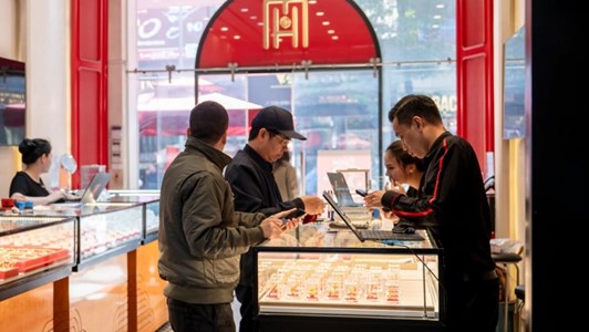 Giá vàng hôm nay 12/5: Vàng miếng SJC giảm mạnh