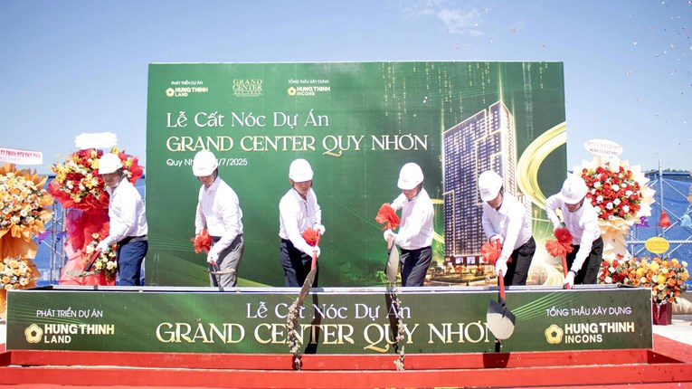 Dự án Grand Center Quy Nhon – biểu tượng sống giữa trung tâm phố biển chính thức cất nóc