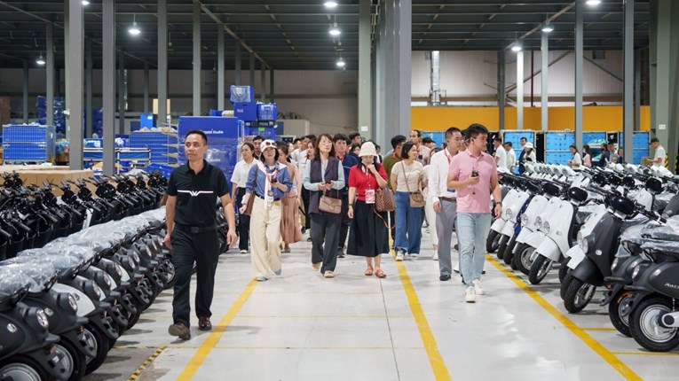 600 nhà phân phối VinFast đồng lòng nhất trí bán 1,5 triệu xe máy điện trong năm 2026