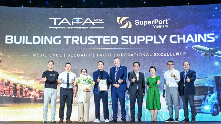 Việt Nam SuperPort® của Bầu Hiển đạt cấp độ an ninh cơ sở cao nhất theo tiêu chuẩn Tapa 