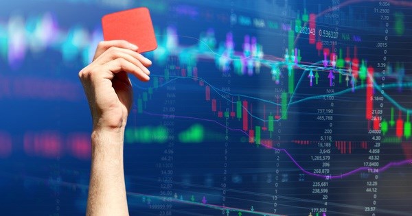 HNX đình chỉ giao dịch loạt cổ phiếu UPCoM, nổi bật Lộc Trời và Rạng Đông Holding